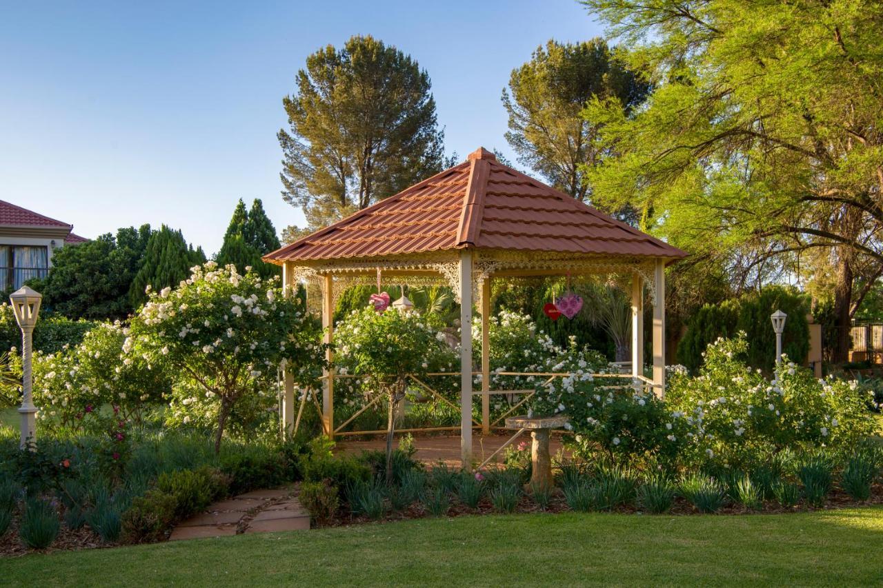 Toscana Estate Блоемфонтейн Екстериор снимка
