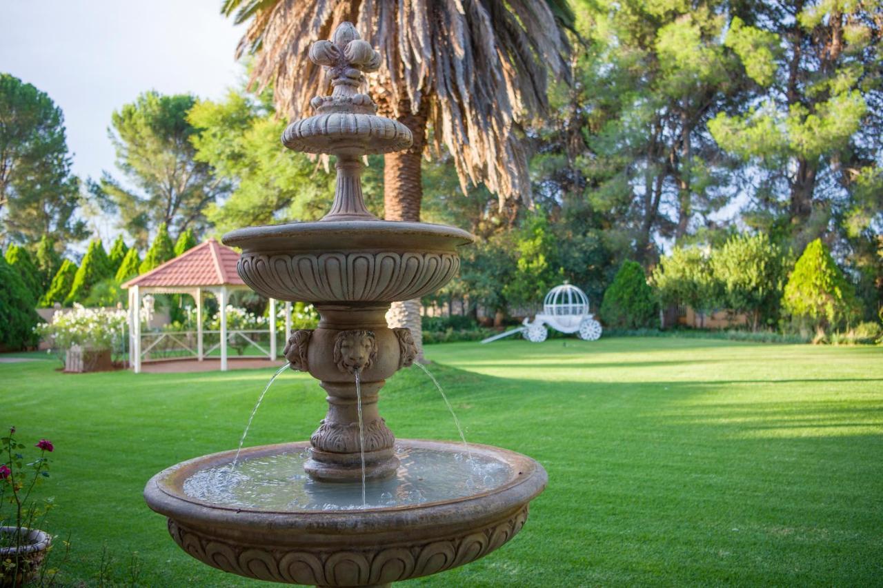Toscana Estate Блоемфонтейн Екстериор снимка